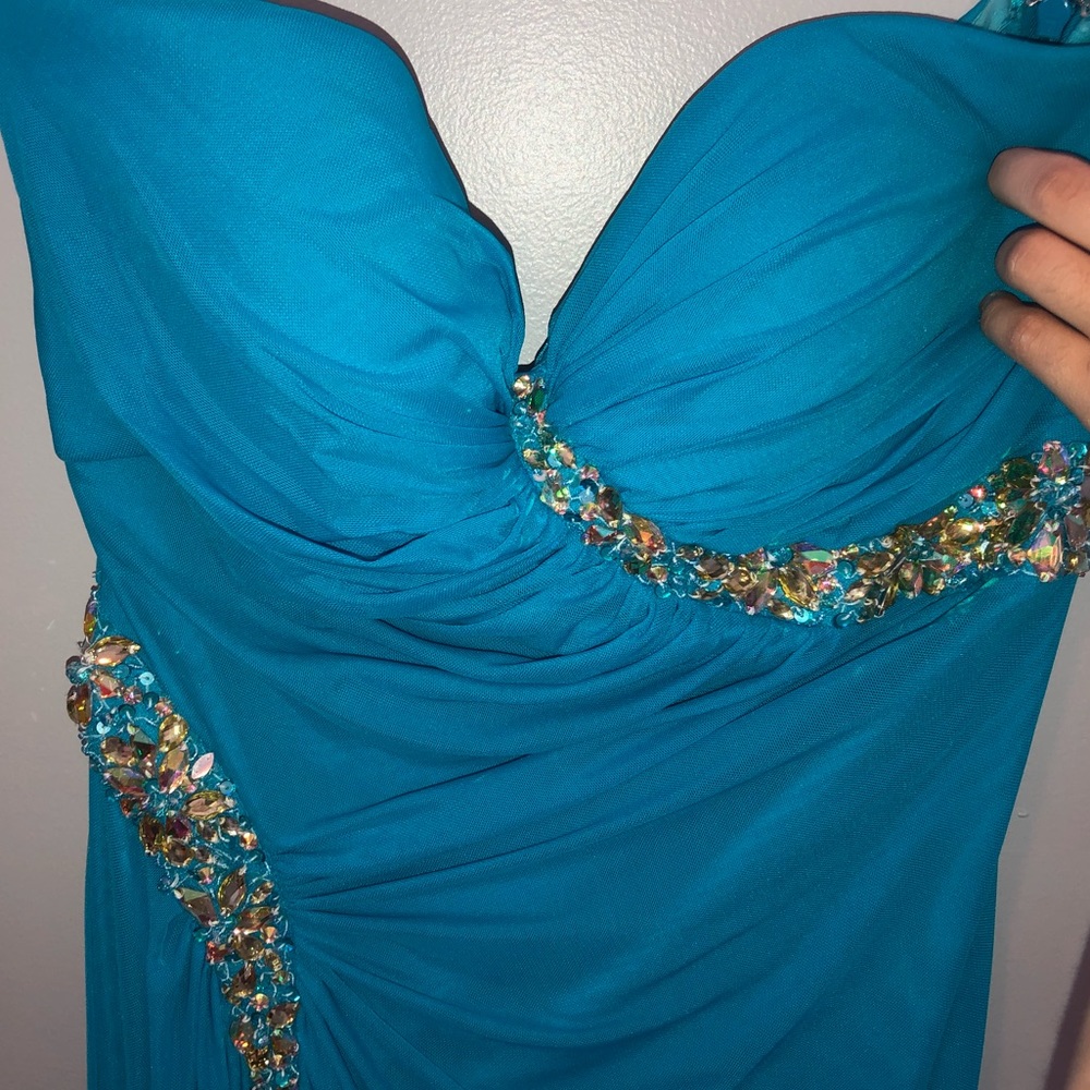 Faviana dress